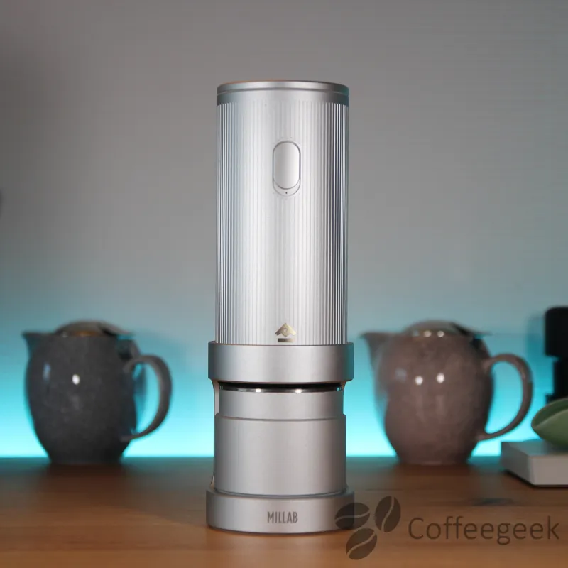 Millab E01 auf Sockel