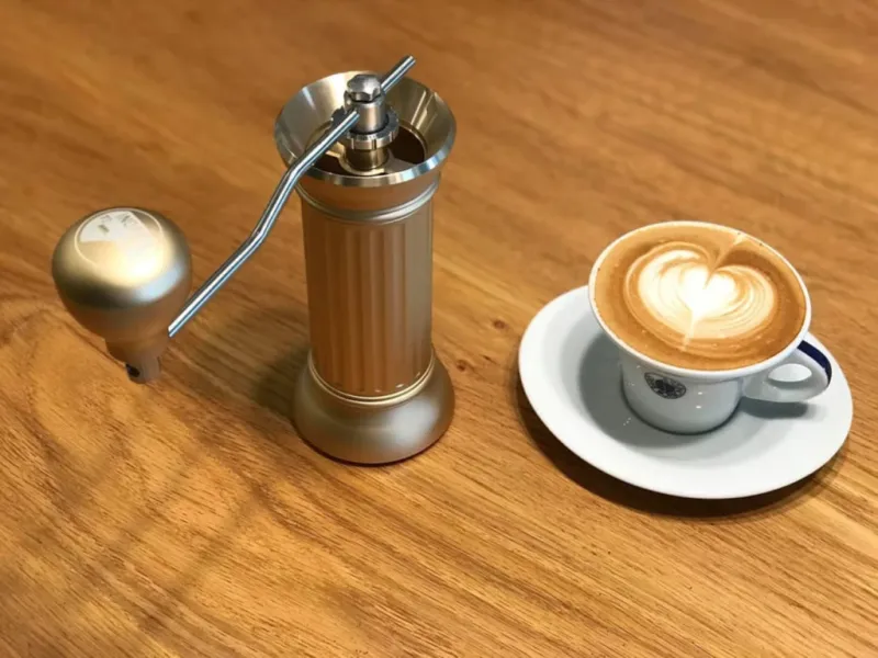 Apollo, the La Pavoni manual coffee grinder