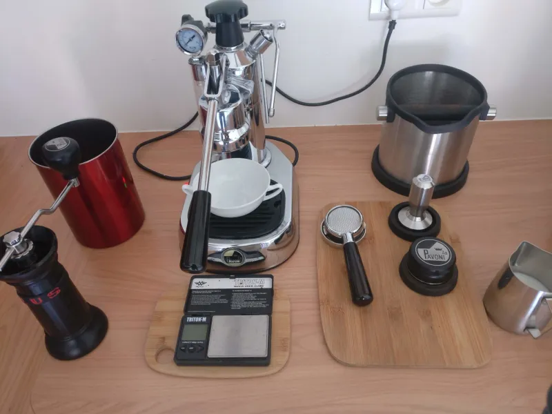 Preparing the equipment: La Pavoni, coffee grinder, and scale