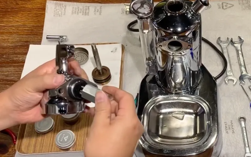 Plastic fitting of the pipe