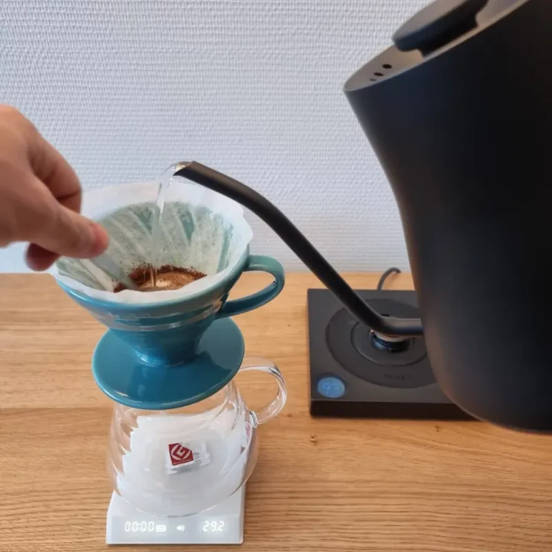 V60 water pouring