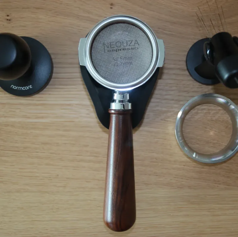 Puck screen placement