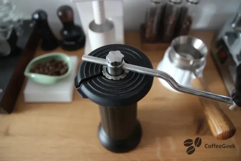 Apollo grinder cap and crank