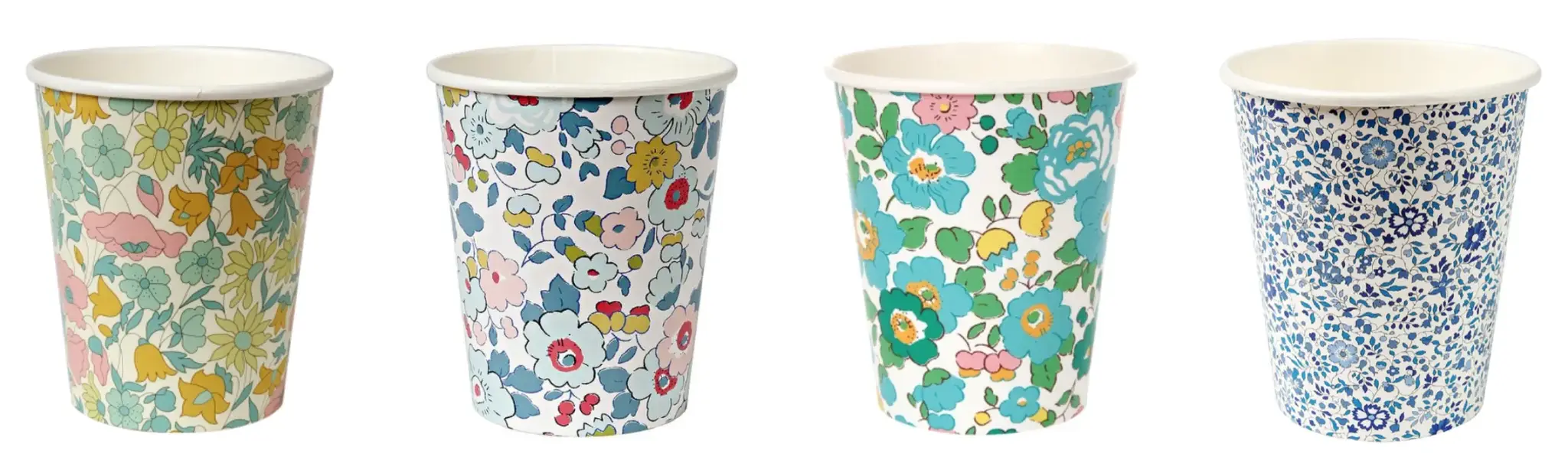 Discover the hidden environmental impact of disposable cups and why their recycling is a real challenge. Learn why paper cups are not always more eco-friendly and discover the simple solution to reduce this pollution.