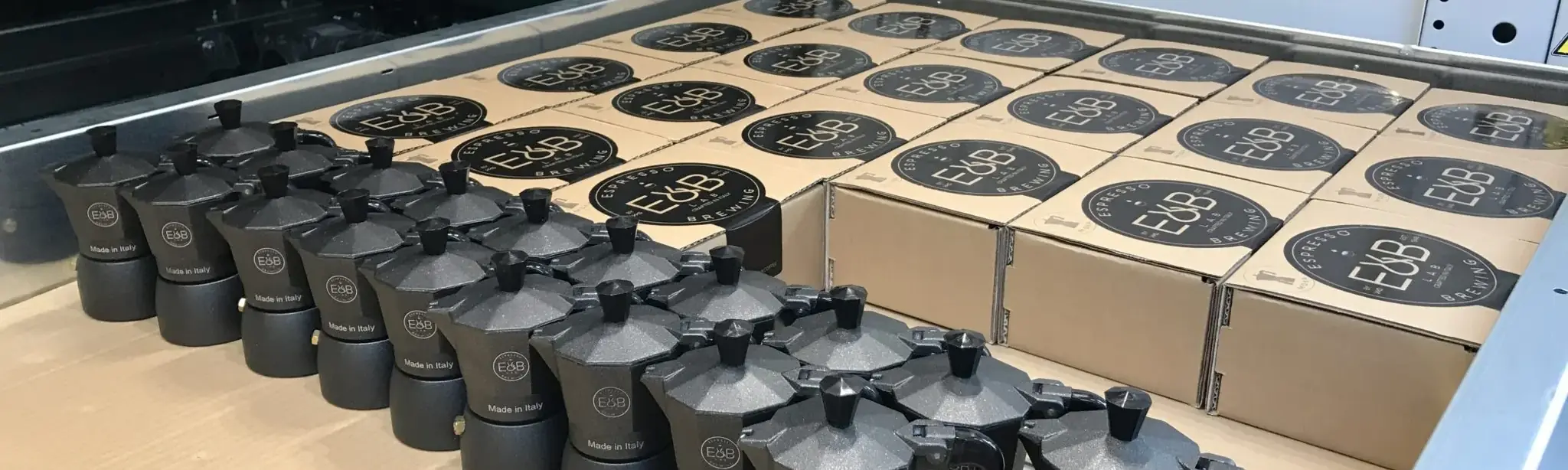 Discover the behind-the-scenes of the Milano Coffee Festival through an exclusive visit to the IMS Filters factory and La Pavoni production lines. Dive into the captivating world of coffee machine manufacturing and discover innovations like the Apollo grinder.