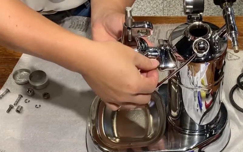 ナットの締め付け