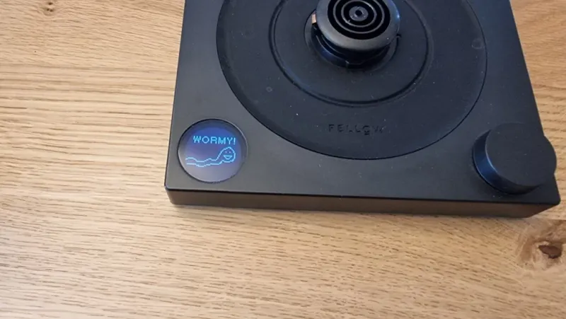 Fellow Stagg EKG Wormyゲーム