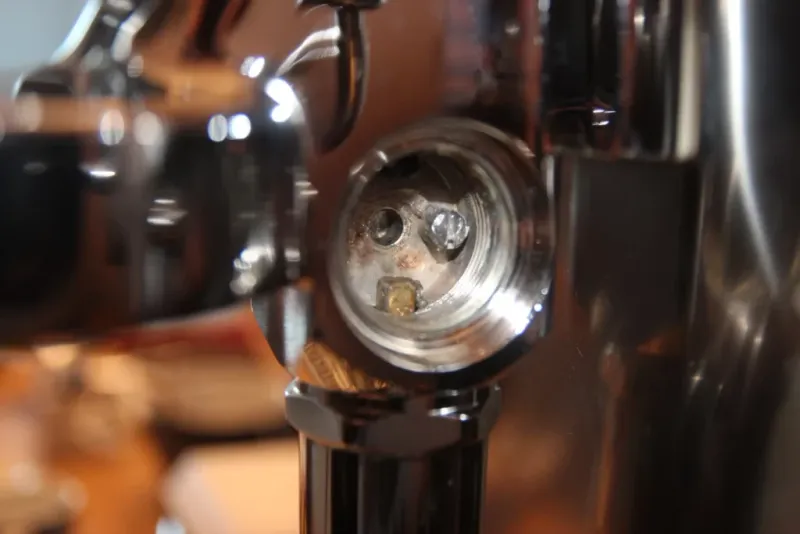 グリースの塗布