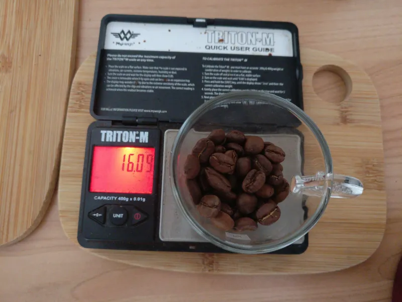 Väga kaffet med hjälp av en våg